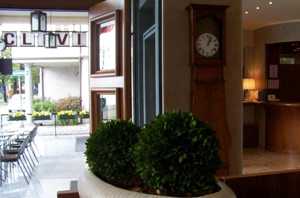 Albergo Miralago Βερμπάνια Εξωτερικό φωτογραφία
