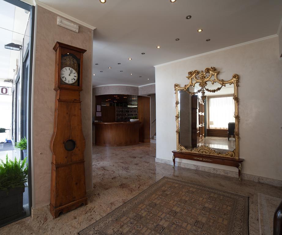 Albergo Miralago Βερμπάνια Εξωτερικό φωτογραφία